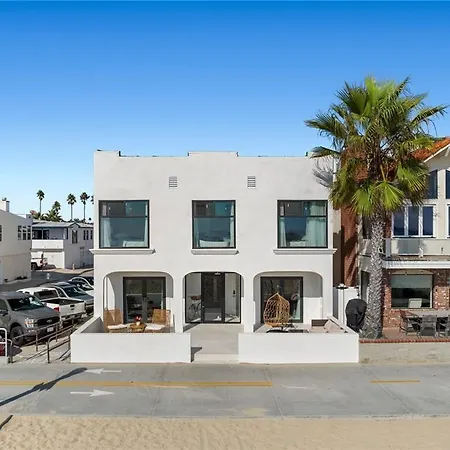 Oceanfront M Boutique Hotel
